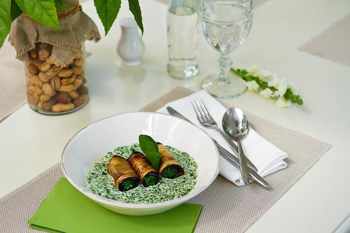 6 вкусных способов приготовить рулетики из баклажанов