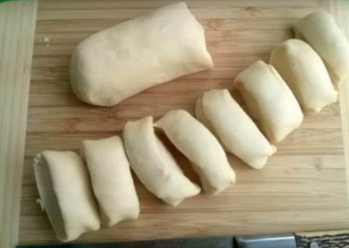 маленькие жареные пирожки с мясом