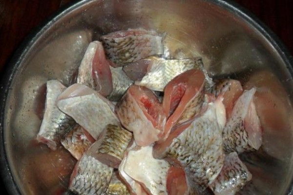 порежьте порционными кусками