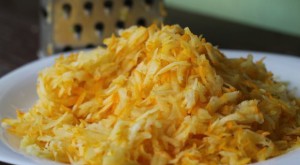 натереть кабачки