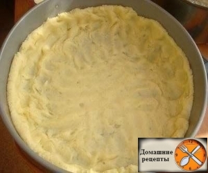 Открытый мясной пирог с картофельным тестом