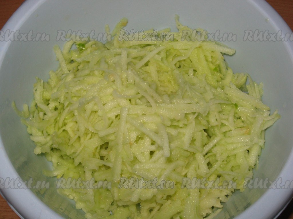 Яблочный пирог с корицей "Скороспелка"
