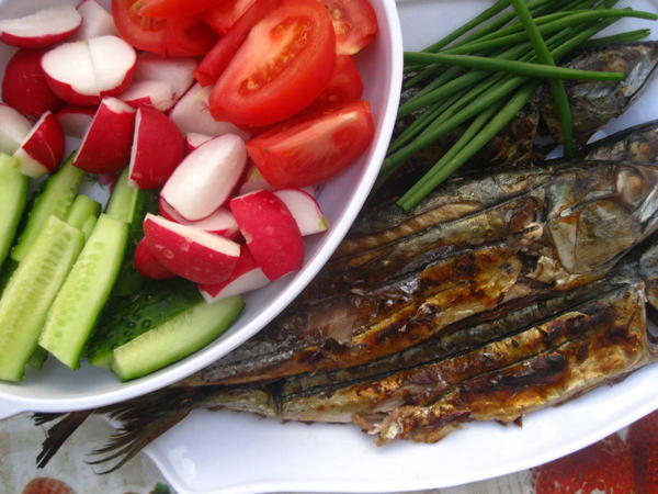 скумбрия на решетке