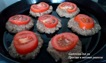 Котлеты в духовке под шубой Котлеты в духовке под шубой